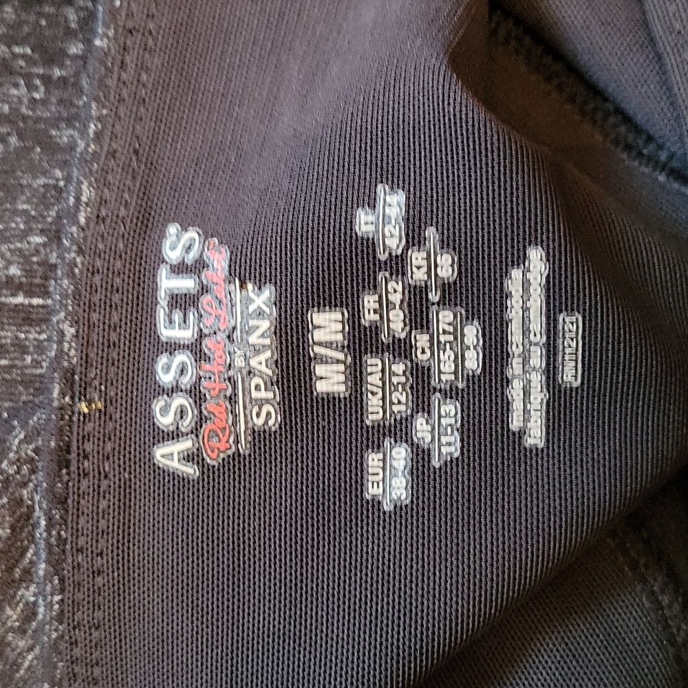 Spanx Legging - Picture 3 of 13